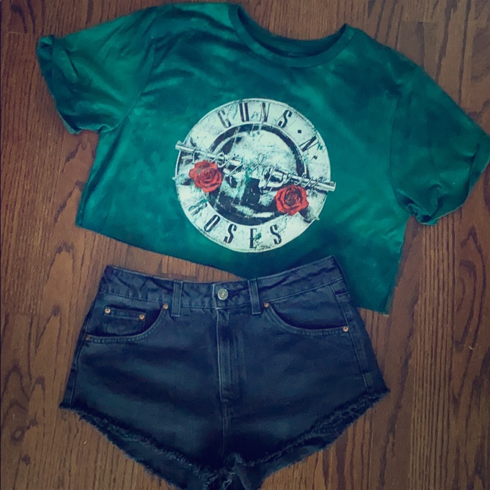 Boho Guns N’ Roses cropped bleach washed tee